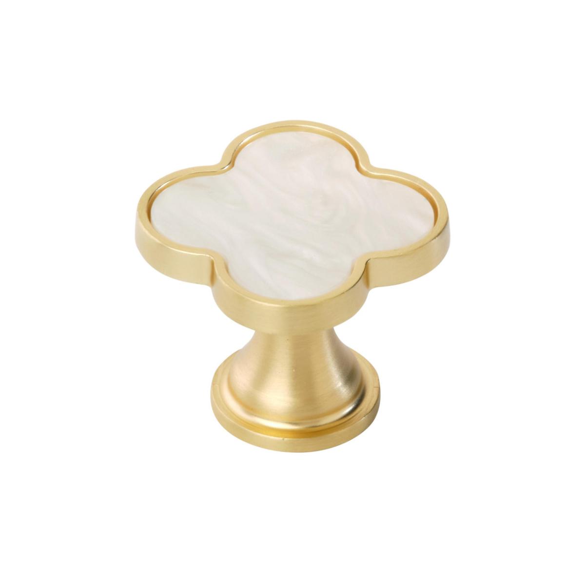 Accents Clover Knob 2-Pack